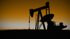 Shale Energy International Oil and Gas - Petroleum industry production and investing